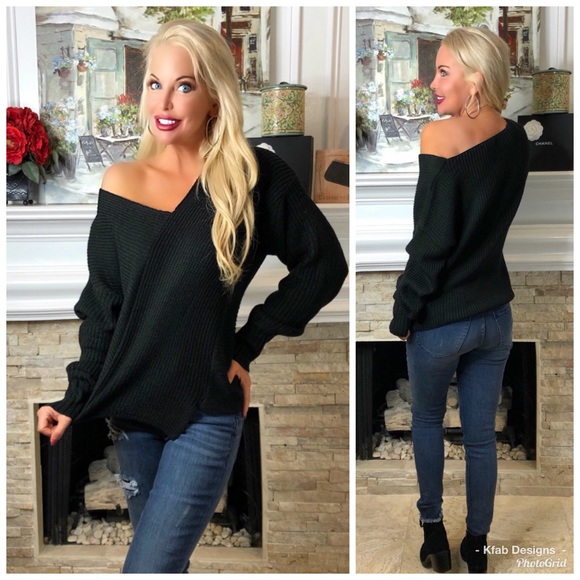 π₯°LAST 2! Black V Neck Diagonal Detail Sweater! - Picture 3 of 8
